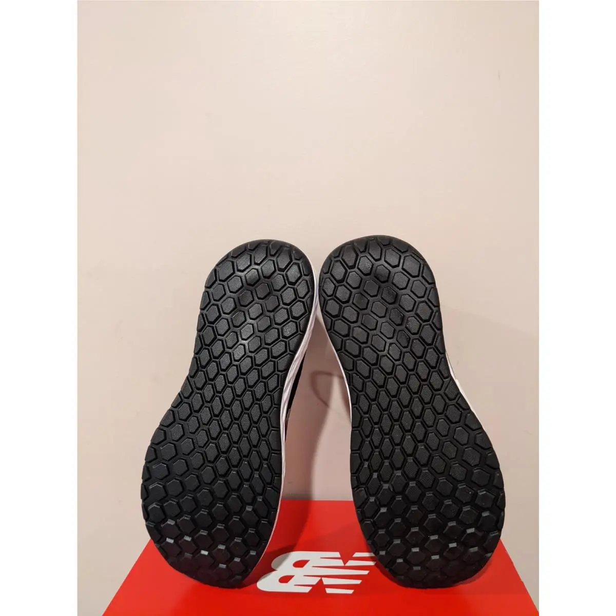 New Balance shoes - New Balance Fresh Foam Sport - Black 3