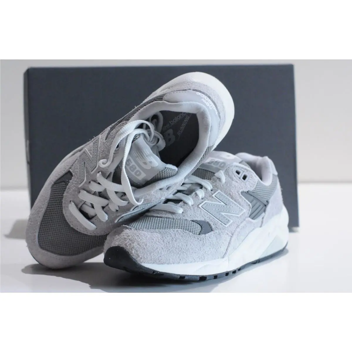 New Balance shoes - New Balance Classics - Classics - Gray 1