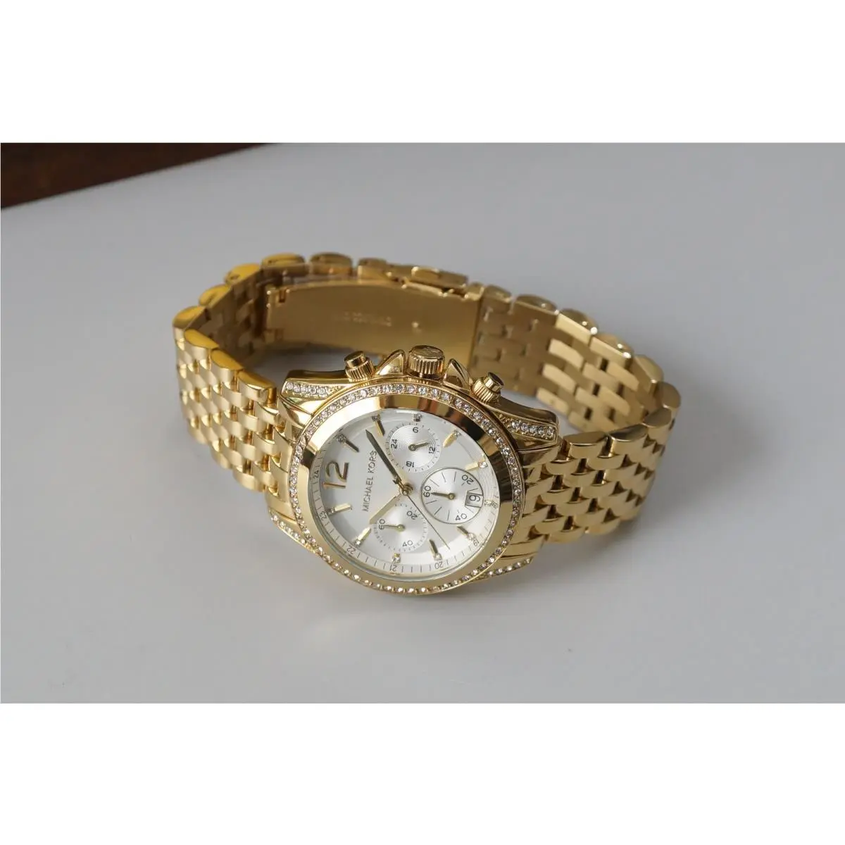 Michael Kors MK5835 Women`s Pressley Chronograph Date White Dial Gold-tone Watch