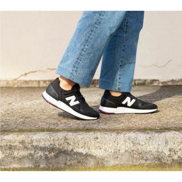 New Balance shoes - Black exuberant pink - WS247SA3 3
