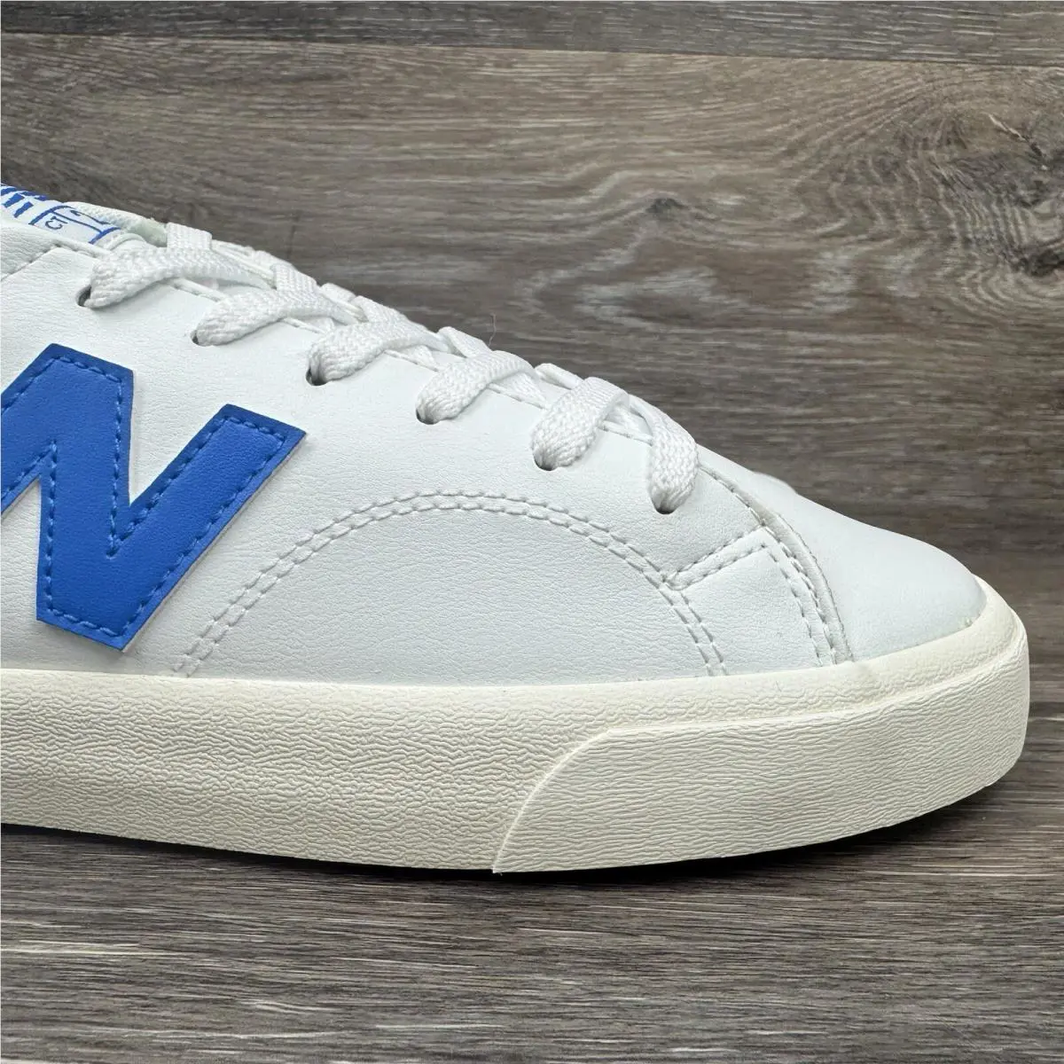 New Balance shoes - New Balance 210 - CT210WLR - White 1