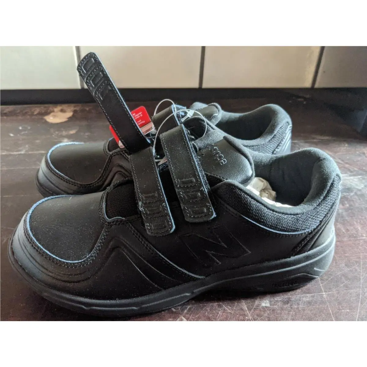 New Balance shoes - New Balance 411 - Black 1