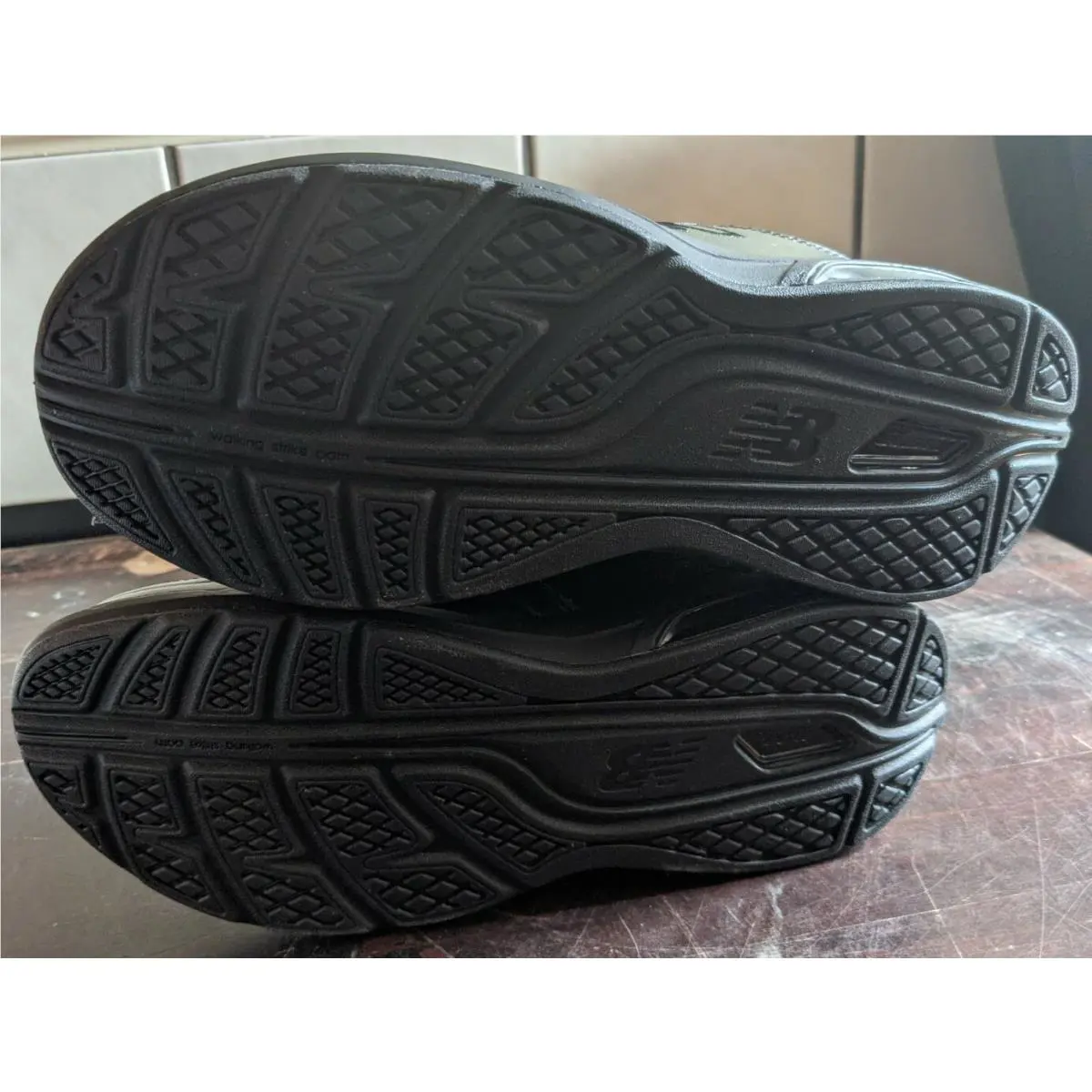 New Balance shoes - New Balance 411 - Black 6