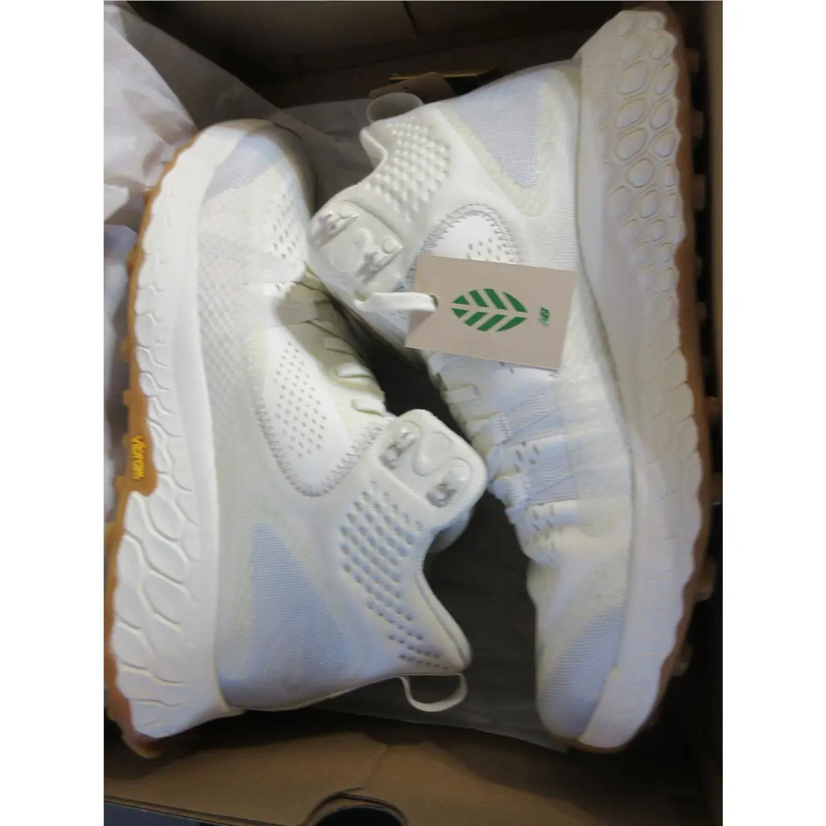 New Balance shoes - New Balance Fresh Foam Hierro - Beige 0