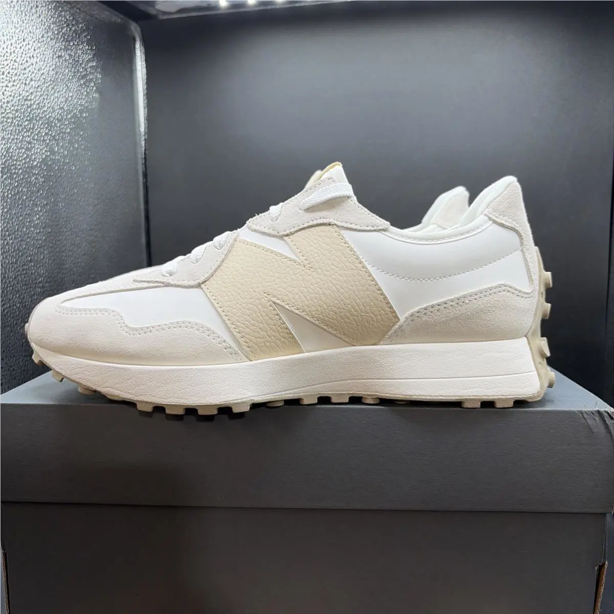 New Balance shoes - New Balance 327 - WS327KG - Beige (UPC: 197966541453) 0