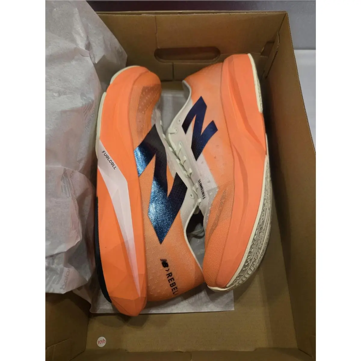 New Balance Men`s Fuelcell Rebel V4 Hot Mango Size 12 Style MFCXCO4