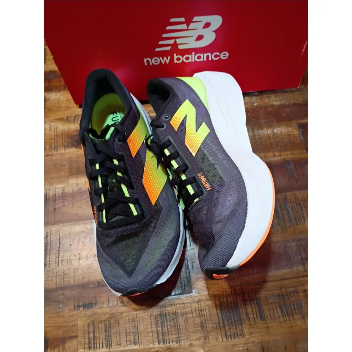 New Balance shoes - New Balance FuelCell Rebel - FuelCell Rebel - WFCXCG4 - black yellow orange 4