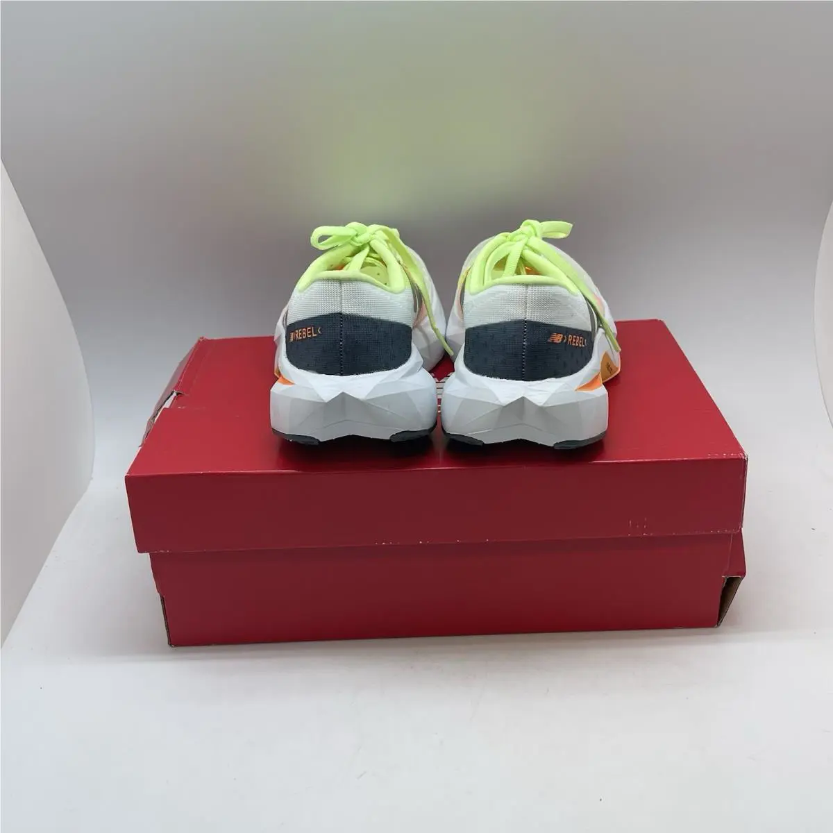 New Balance shoes - New Balance FuelCell Rebel - FuelCell Rebel - wfcxla4 - white - bleached lime 2