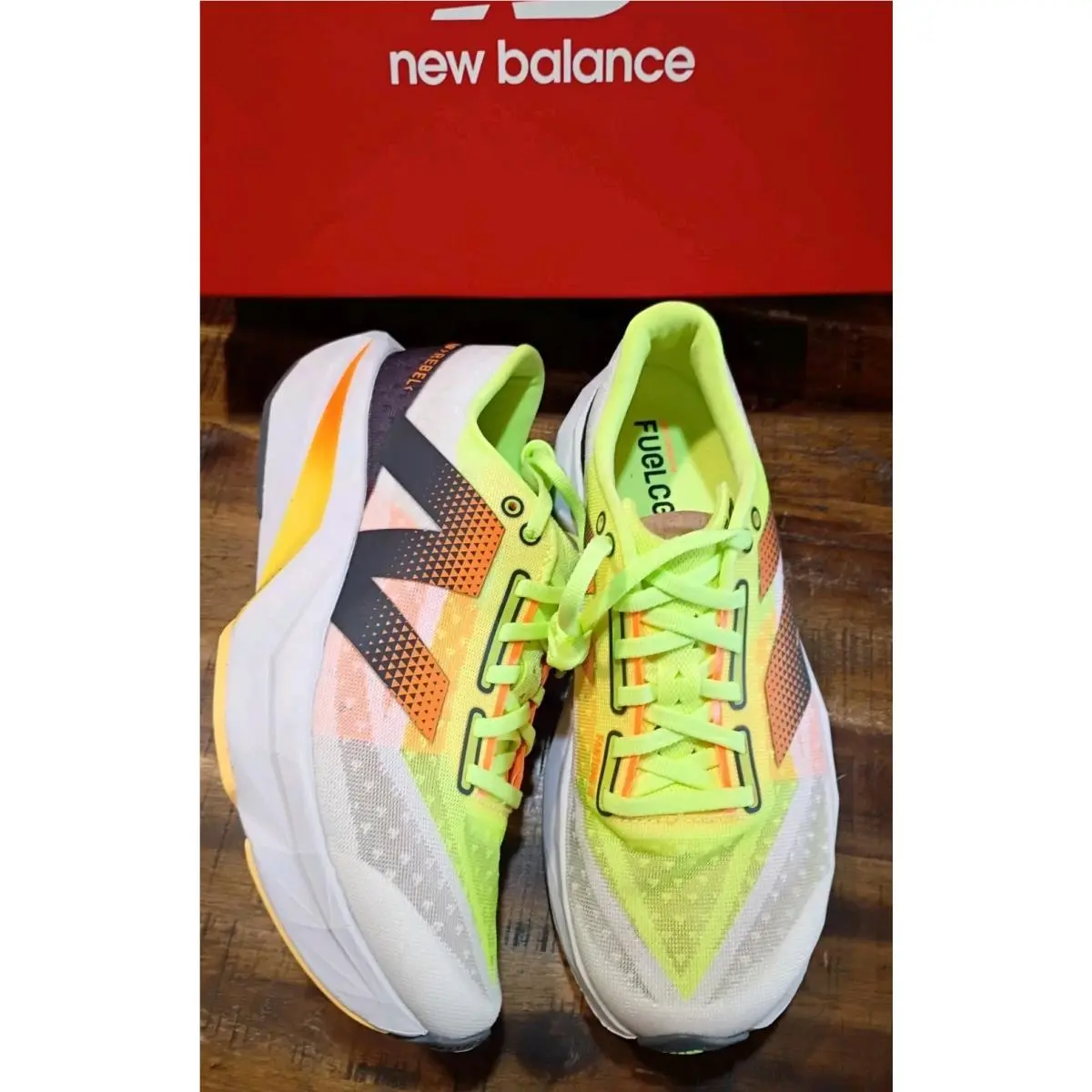Womens New Balance Fuelcell Rebel v4 Running Shoe WFCXLA4 SZ 10.0 Bleached Lime