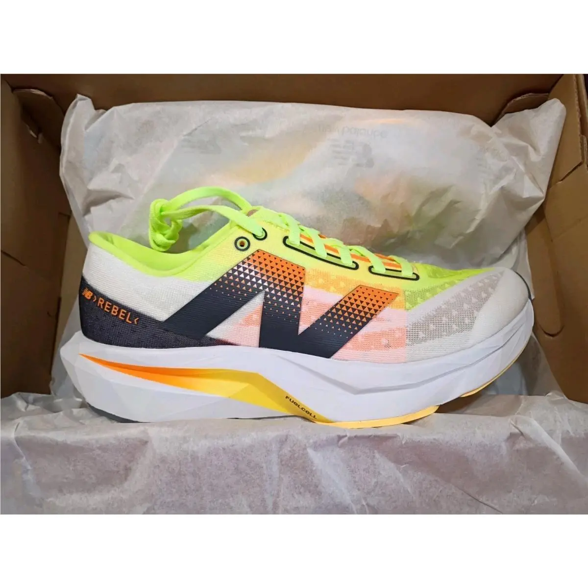 New Balance shoes - New Balance FuelCell Rebel - FuelCell Rebel - wfcxla4 - white - bleached lime 2