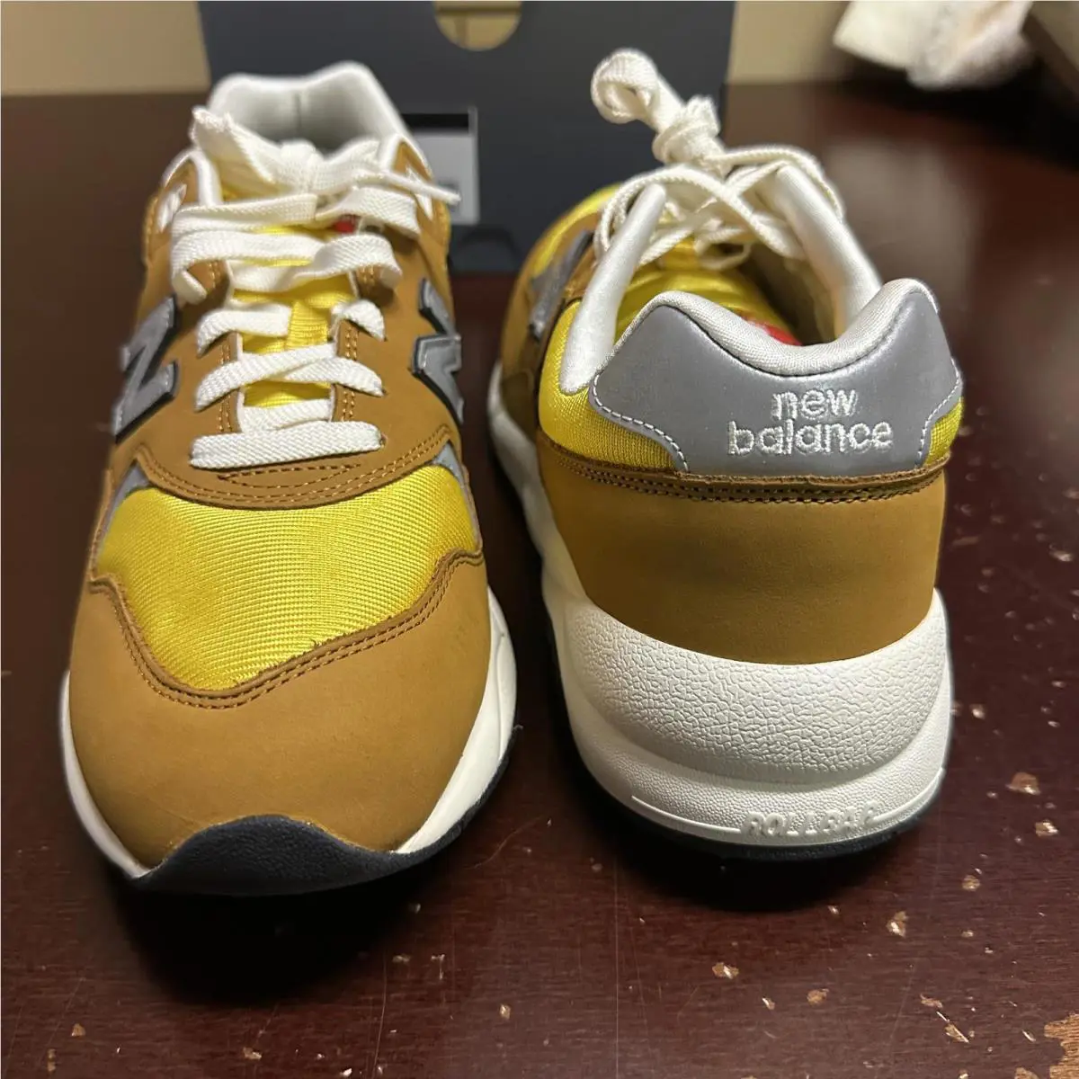 New Balance shoes - Brown 1