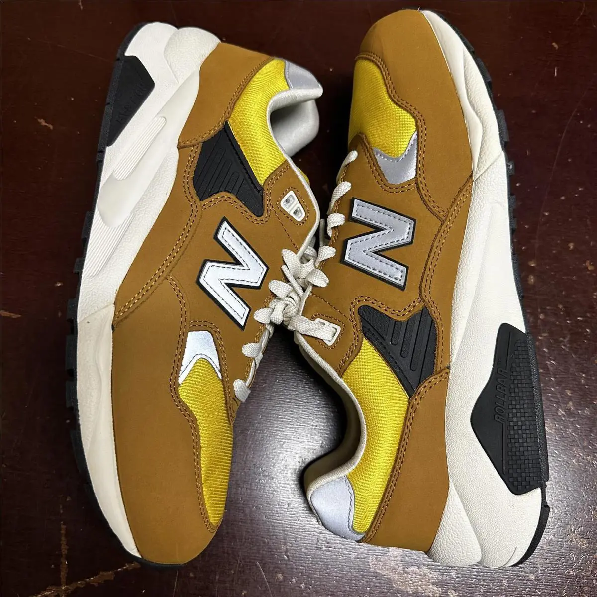 New Balance shoes - Brown 3
