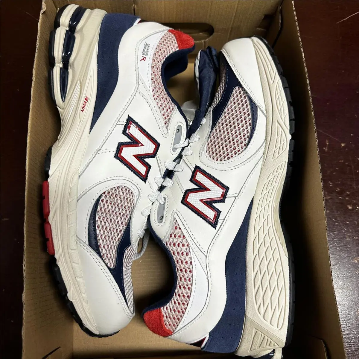 New Balance shoes - Cream 1