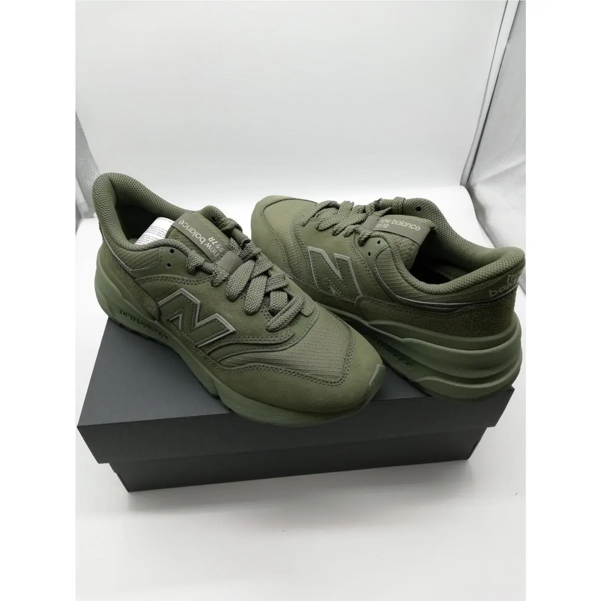 New Balance shoes (UPC: 197966377557) 0