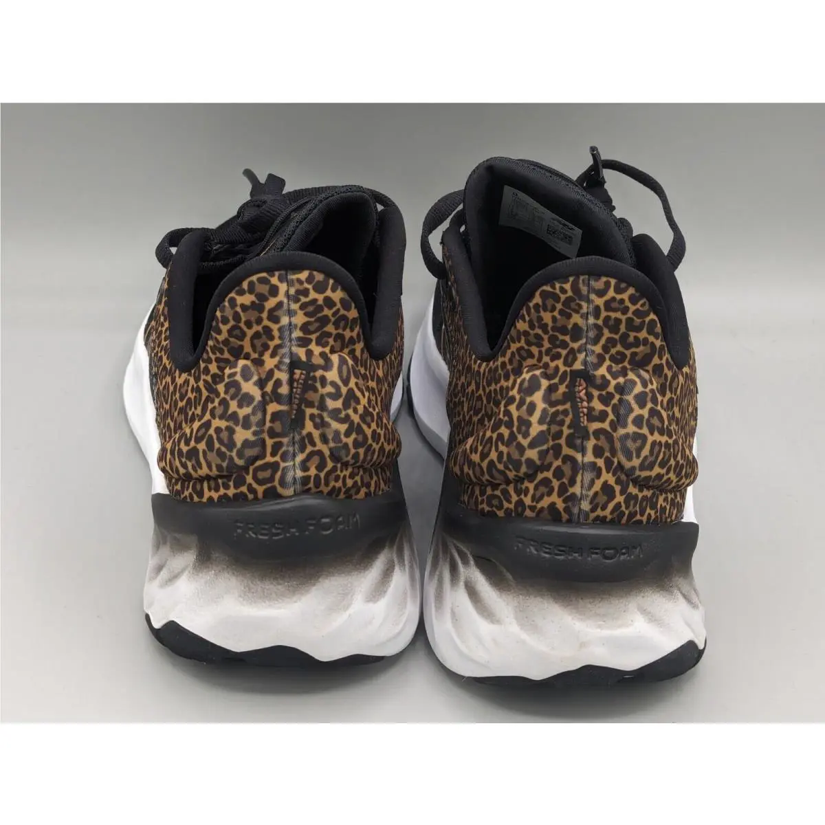 New Balance shoes - New Balance Fresh Foam Roav - Black 1