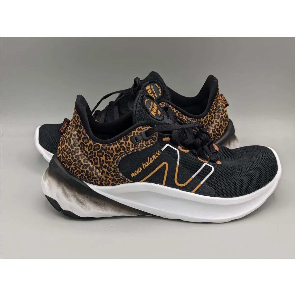 New Balance shoes - New Balance Fresh Foam Roav - Black 4