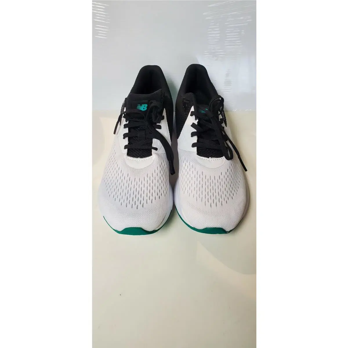 New Balance shoes - White (UPC: 193362502203) 0