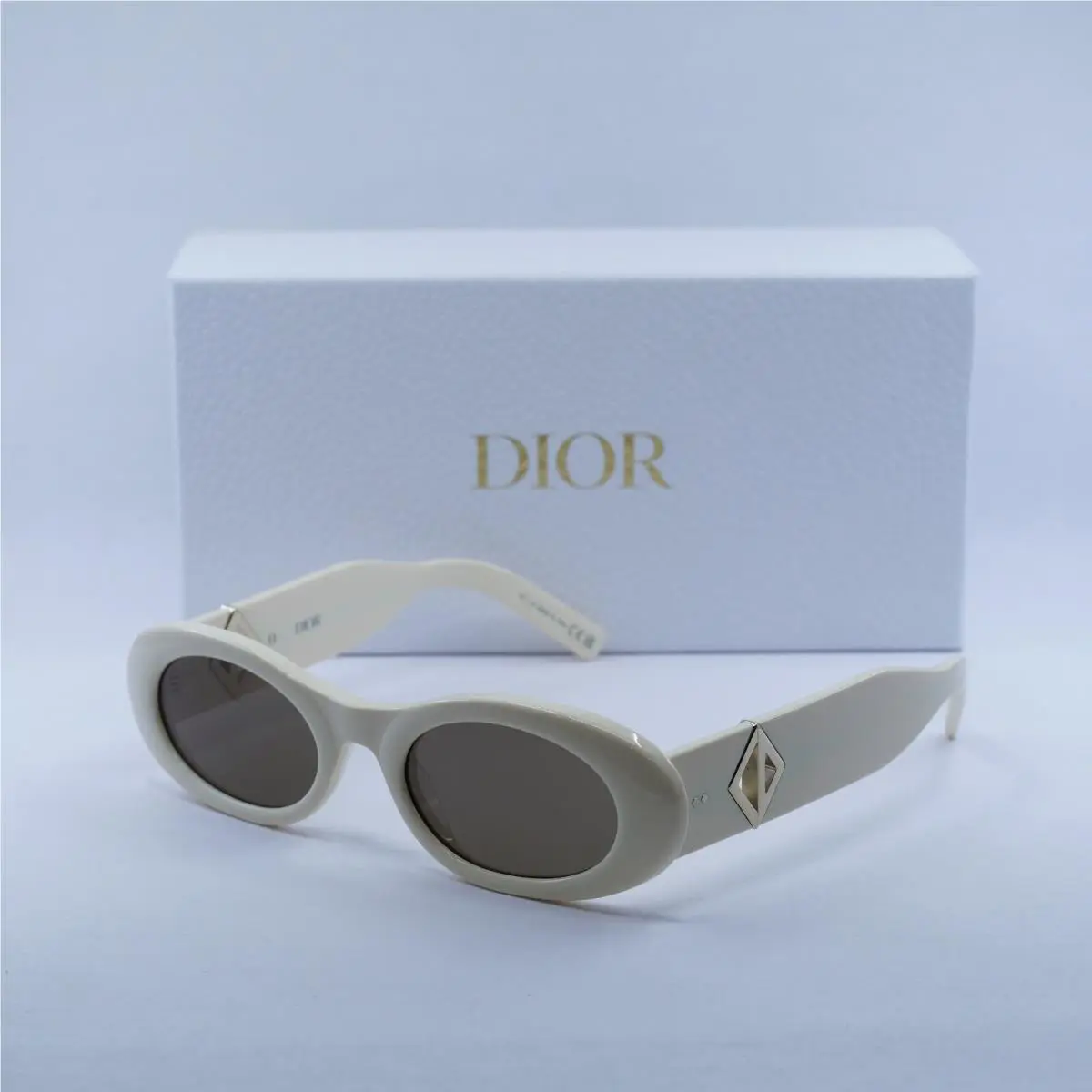 CD Diamond R1I 50F0 Ivory/dark Brown 52-21-145 Sunglasses by Dior