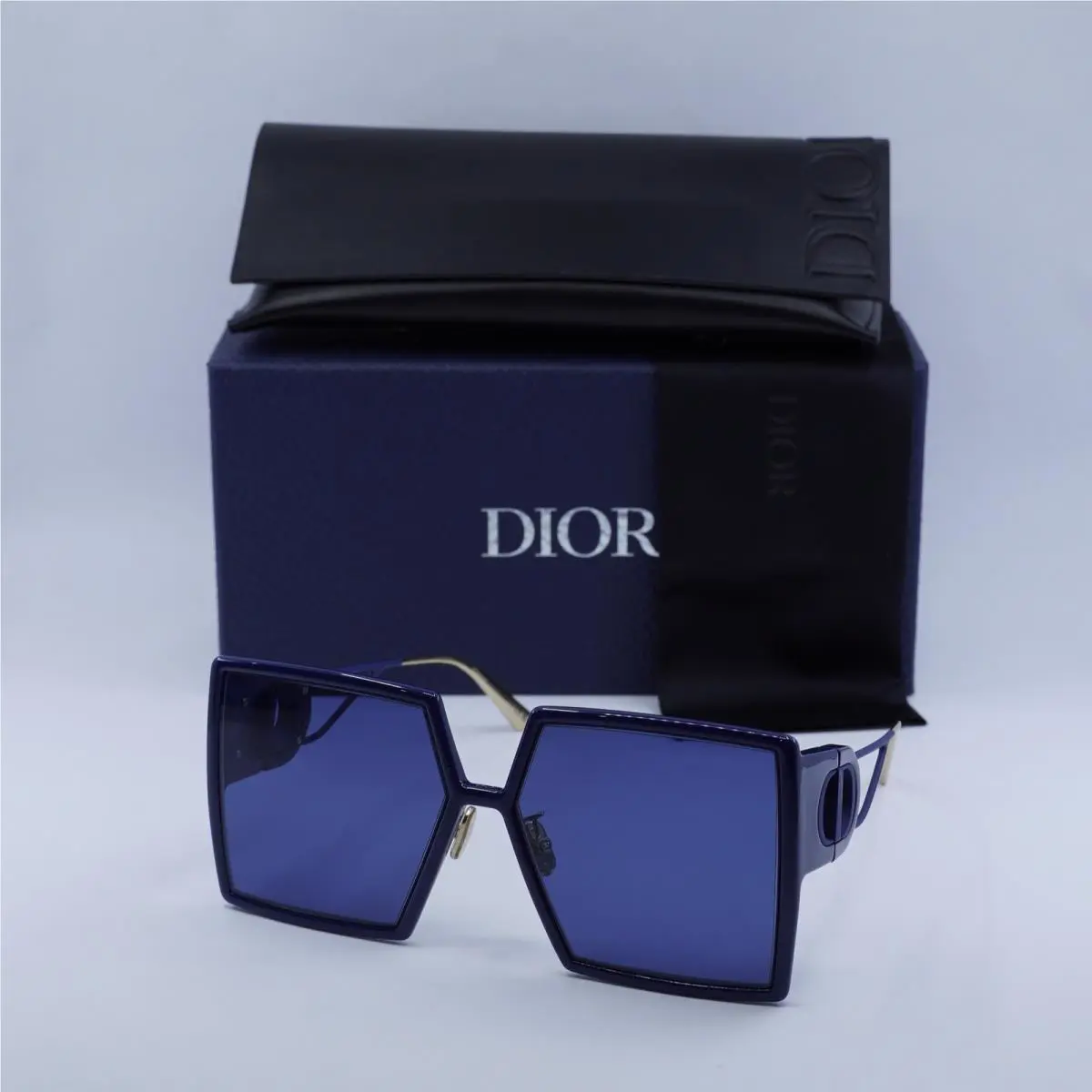 30MONTAIGNE SU 30B0 Shiny Blue/blue 58-15-130 Sunglasses by Dior