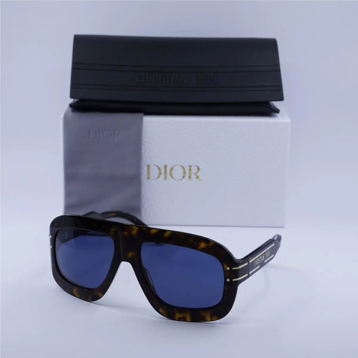 Dior Diorsignature M1U 20B0 Shiny Dark Havana/blue 58-17-125 Sunglasses