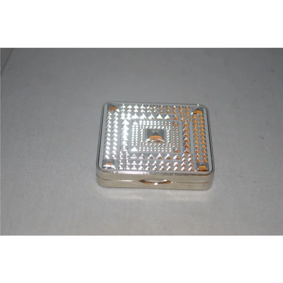 Givenchy Ecrin Prive Mat Sequined Shadows Private Felted Nudes 4x0.5g