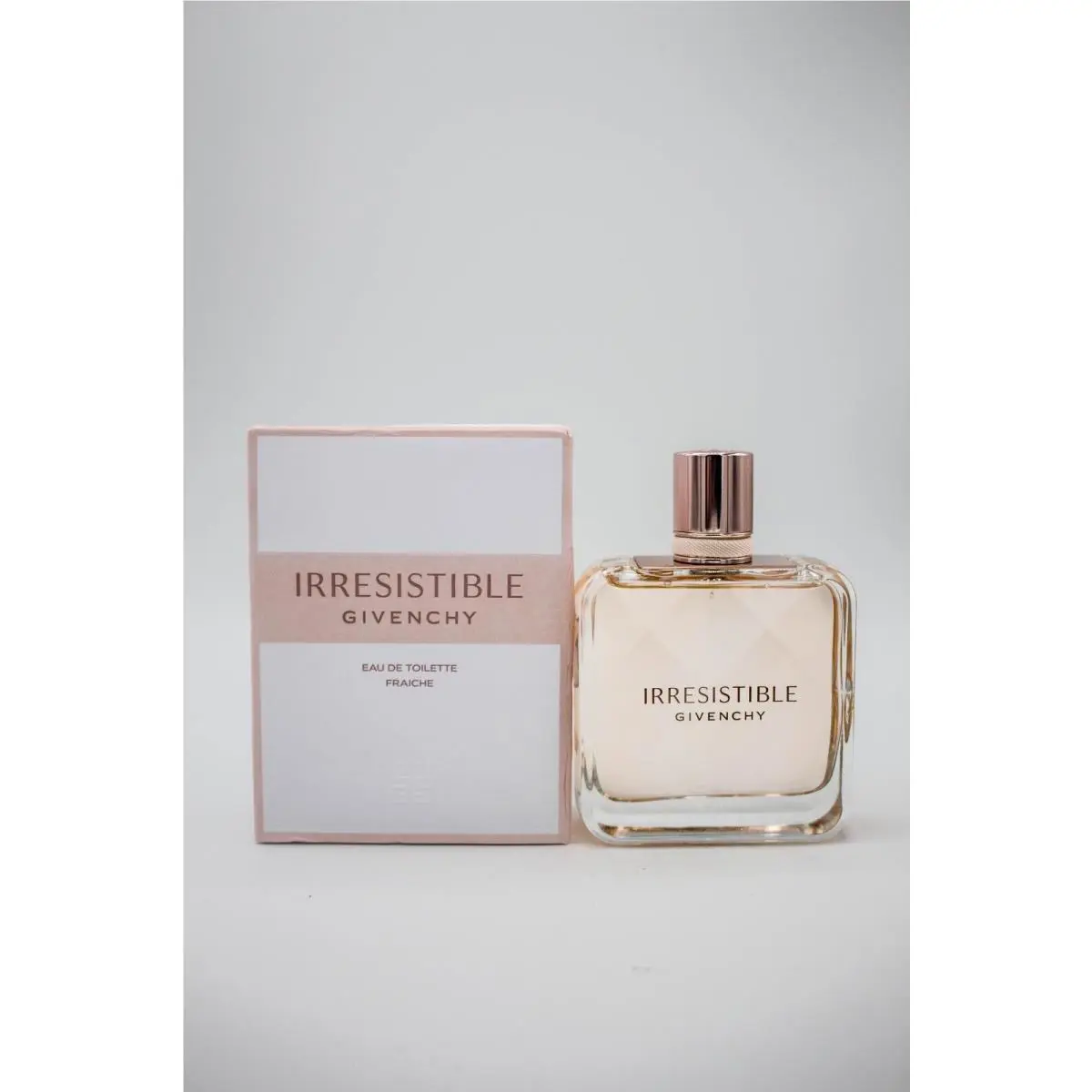 Givenchy Irresistible 2.7 oz / 80 ML Edt Fraiche Spray For Women