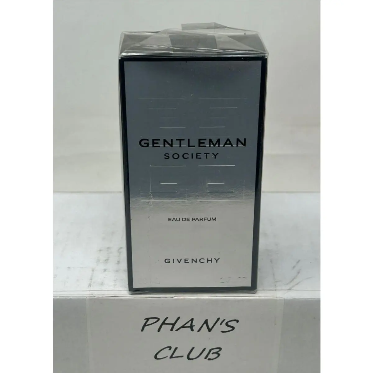 Givenchy Gentleman Society For Men Eau de Parfum 2 Fl.oz. Damage Box