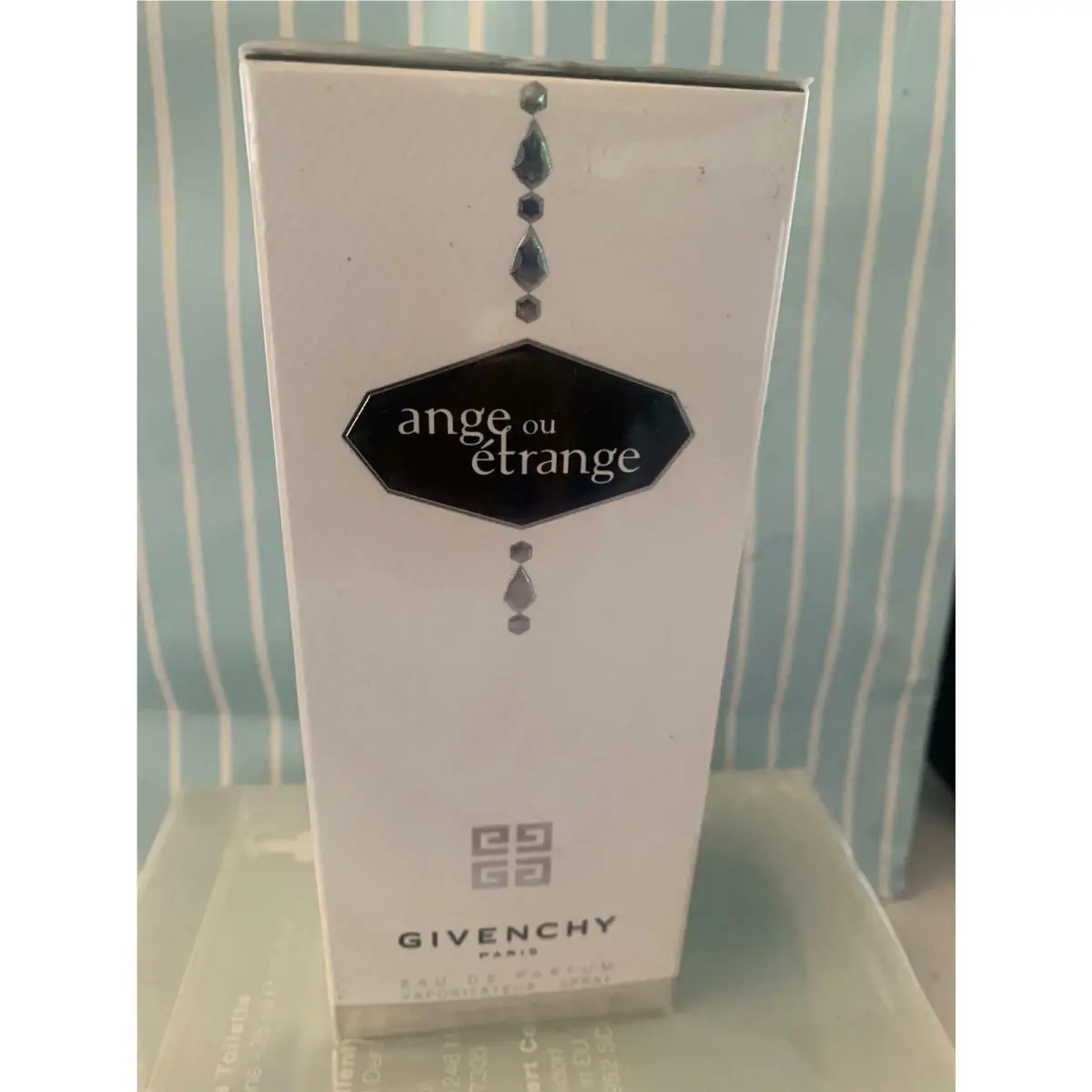 Givenchy Ange Ou Etrange Edp Spray 50ml Perfume Classic Packaging
