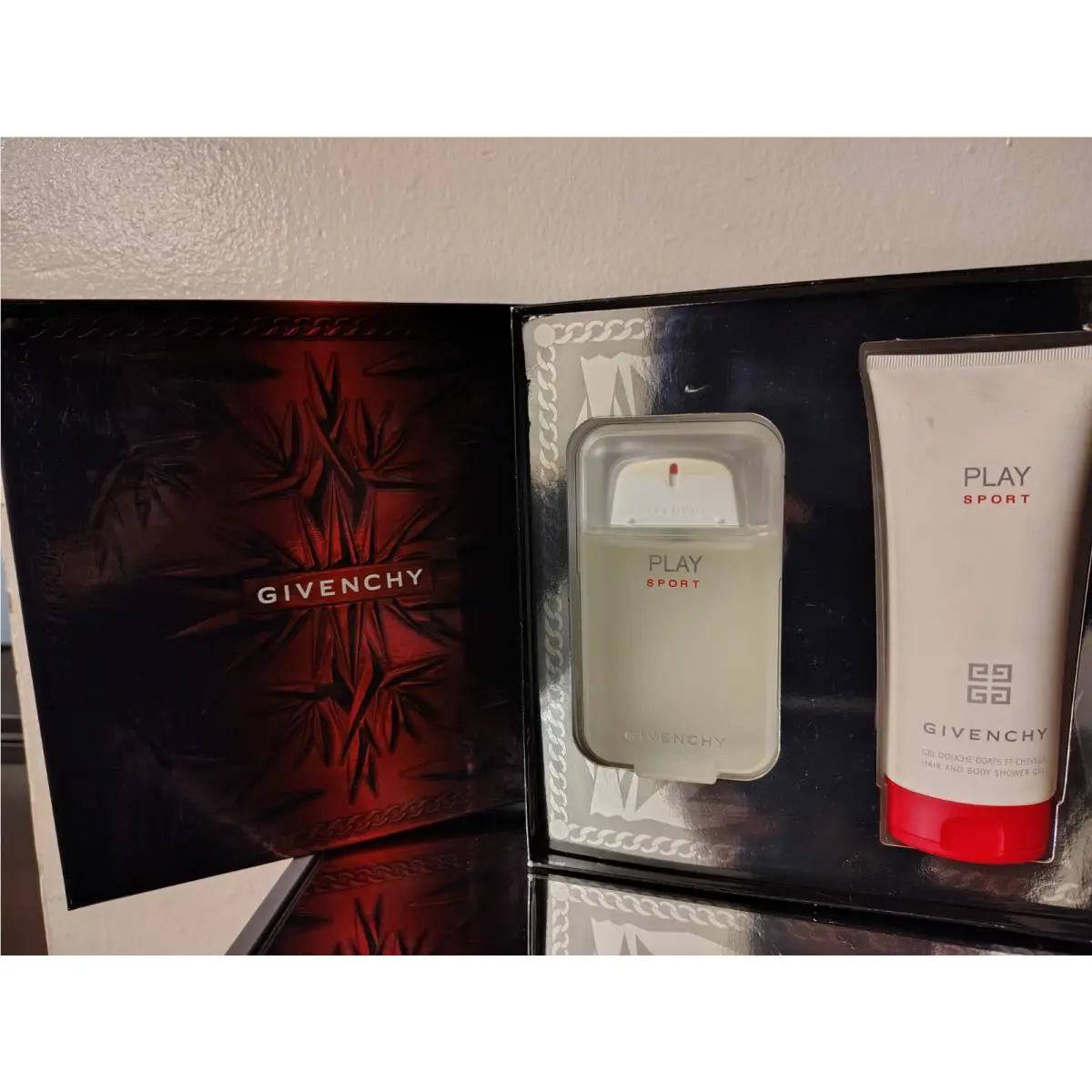 2pc Set Play Sport by Givenchy Men 3.3 oz Eau de Toilette + 6.7 Shower Gel
