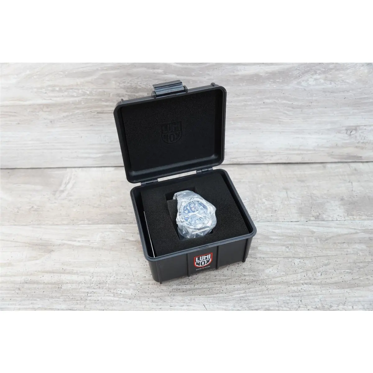 Luminox Swiss Pacific Diver Watch S.steel Bracelet 44MM Blue Dial XS.3123 - Dial: Blue, Band: Silver, Bezel: Black