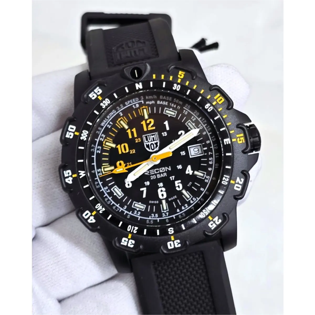 Luminox Recon Point Man 8820 Series Heritage 45mm Watch XL.8825.H.SET