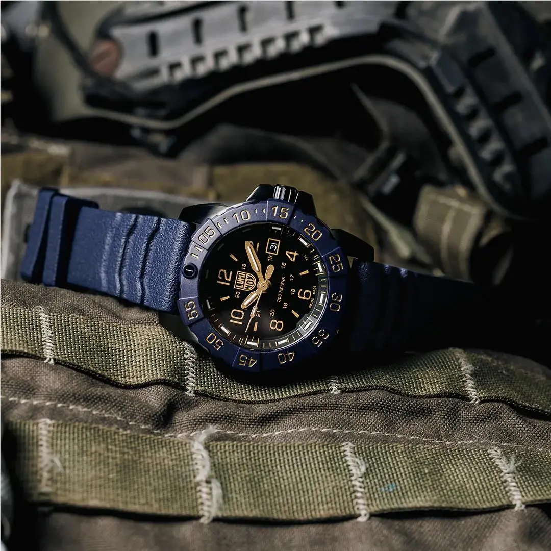 Luminox Navy Seal `back to The Blue` Men`s Quartz Watch XS.3255.CB.NSF