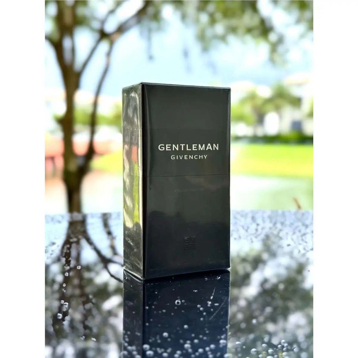 Gentleman  Eau de Parfum – 3.3 oz / 100 ml by Givenchy