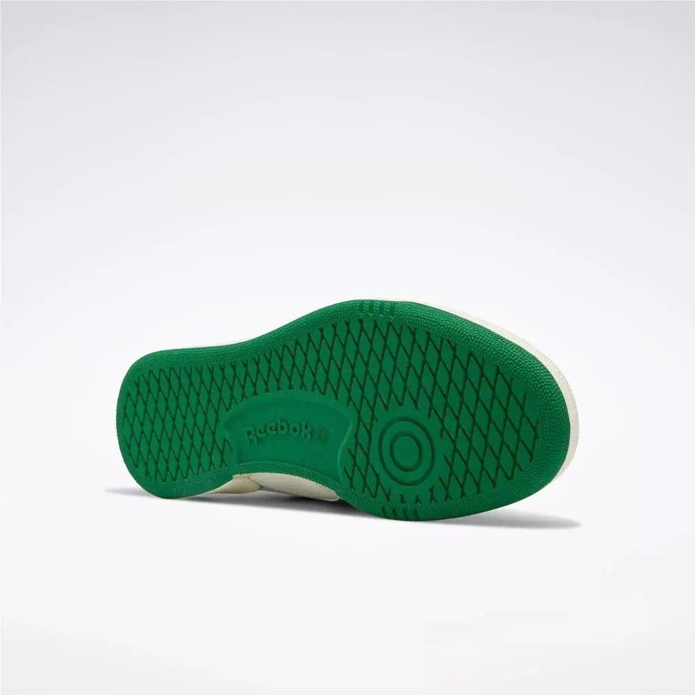 Reebok shoes - Chalk / Paper White / Glen Green 24