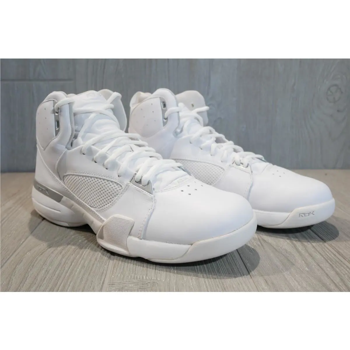 Reebok shoes - White 1