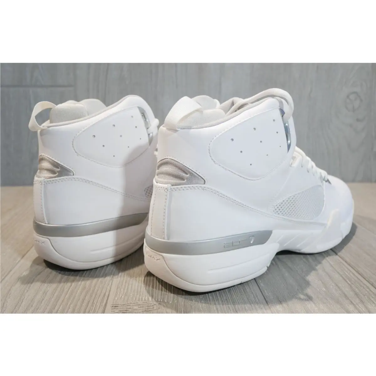 Reebok shoes - White 10
