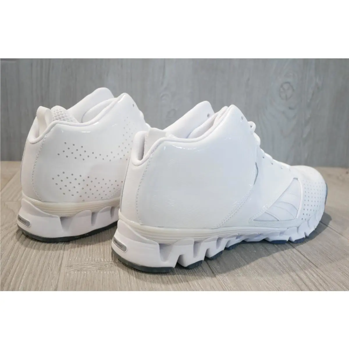 Reebok shoes - Multicolor 3