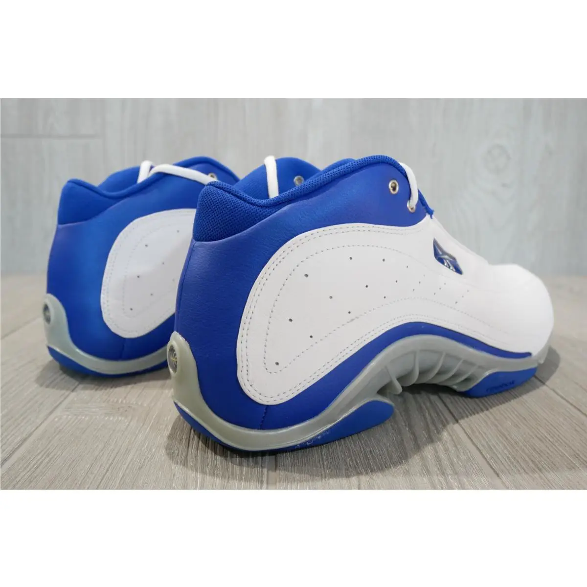 Reebok shoes - White 2