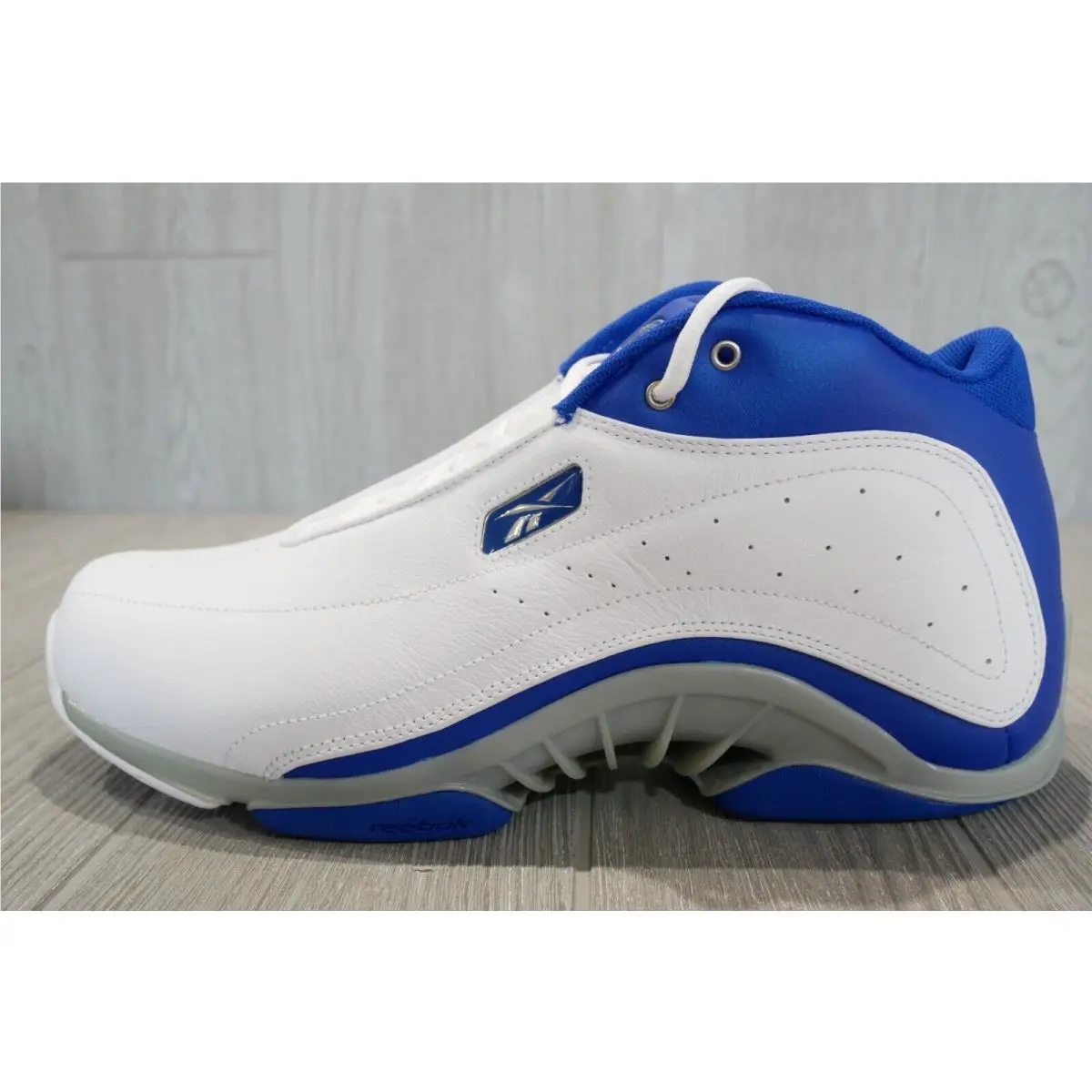 Reebok shoes - White 6