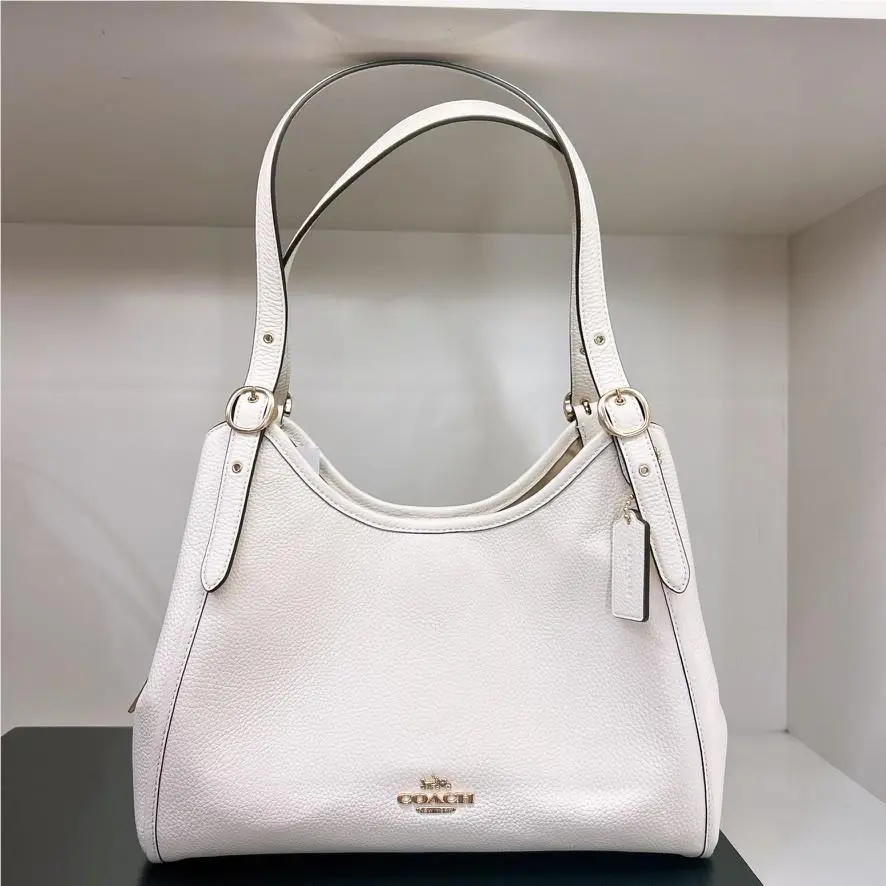 Coach Erin Shoulder Bag In Signature Canvas CAQ87/CAQ86