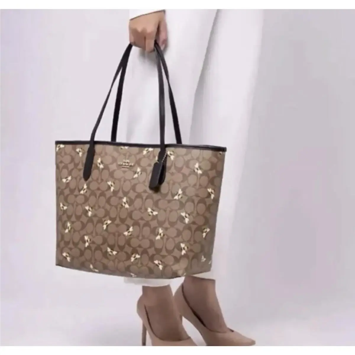 City Tote In Signature Canvas with Bee Print c8590 by Coach
