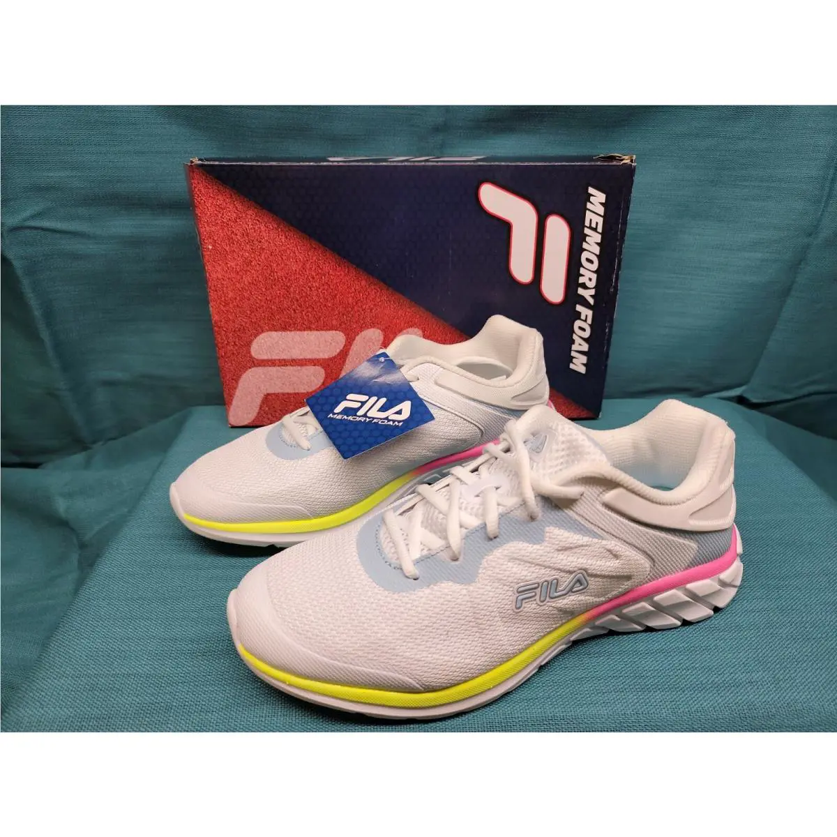 Women`s Fila Running Shoes Memory Foam Core Callibration 21 Size 10 White
