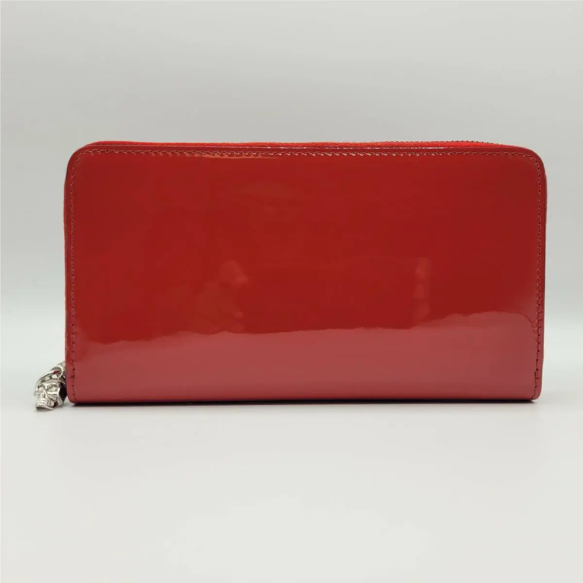 Alexander Mcqueen Red Patent Leather Skull Zip Around Wallet 375282 6226 N