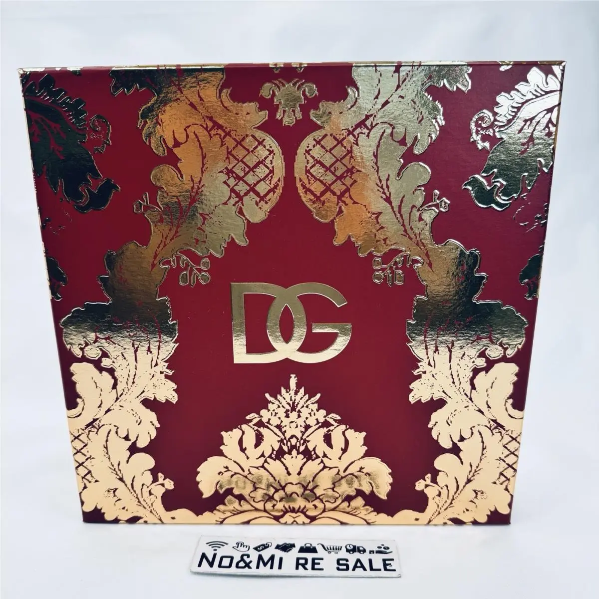 Dolce Gabbana Light Blue 2 Pc Women Gift Set 3.3 oz Edt 1.7 oz Body Cream