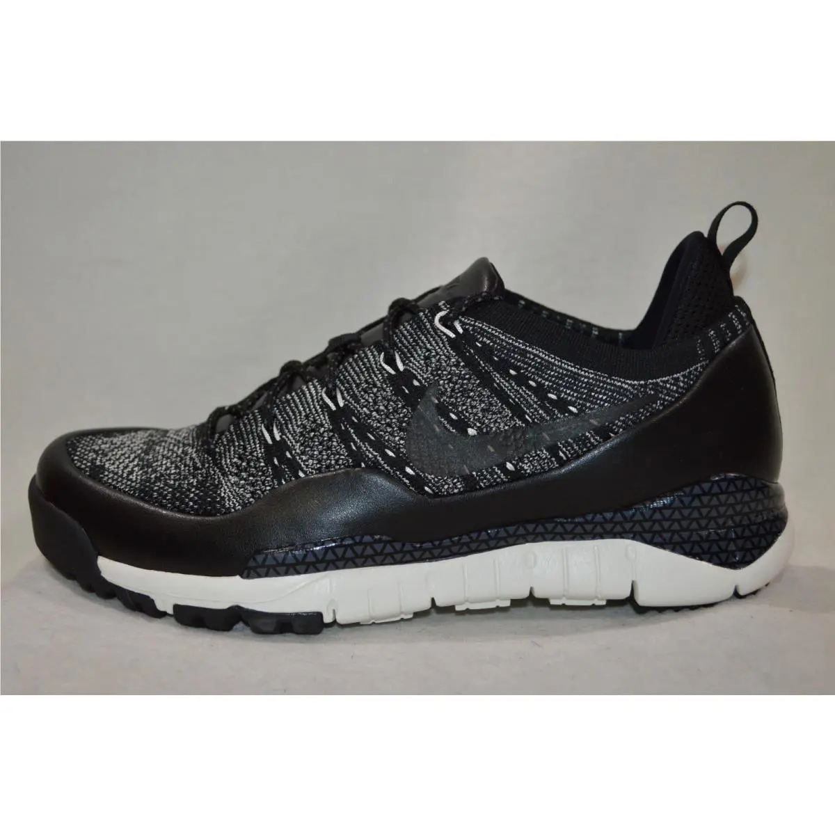 Nike shoes - Lupinek Flyknit - Lupinek Flyknit - 882685-100 - Sail/Black/Anthracite 5