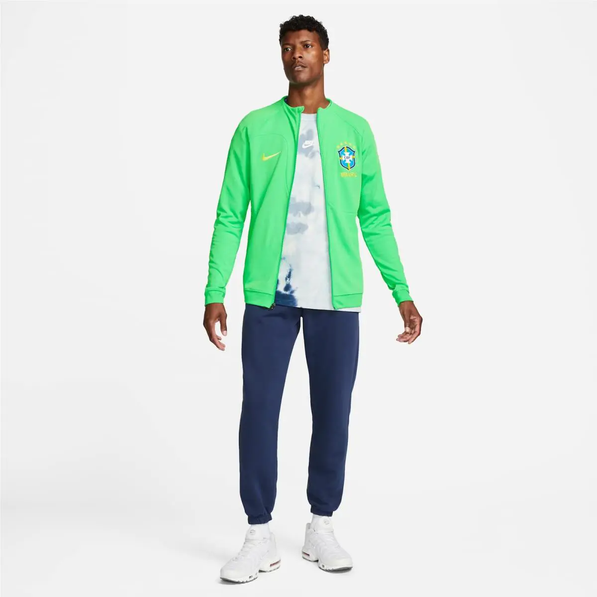 Nike clothing - Green Spark/Dynamic Yellow 10