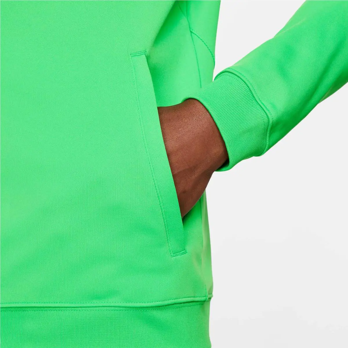 Nike clothing - Green Spark/Dynamic Yellow 9
