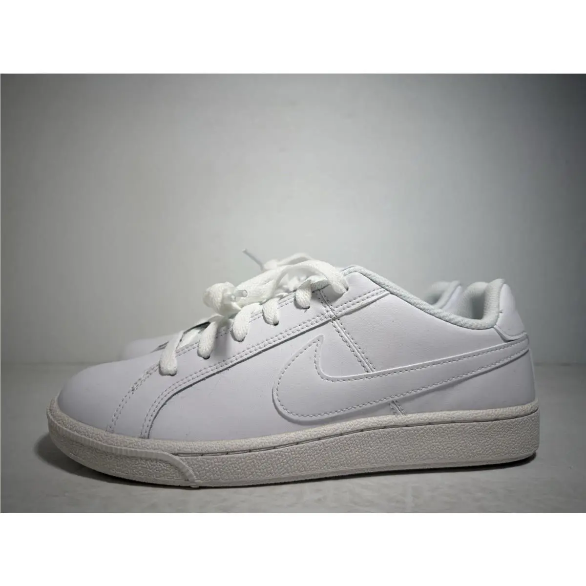 Nike shoes - Nike Court Royale - Court Royale - 749867-105 - White 2