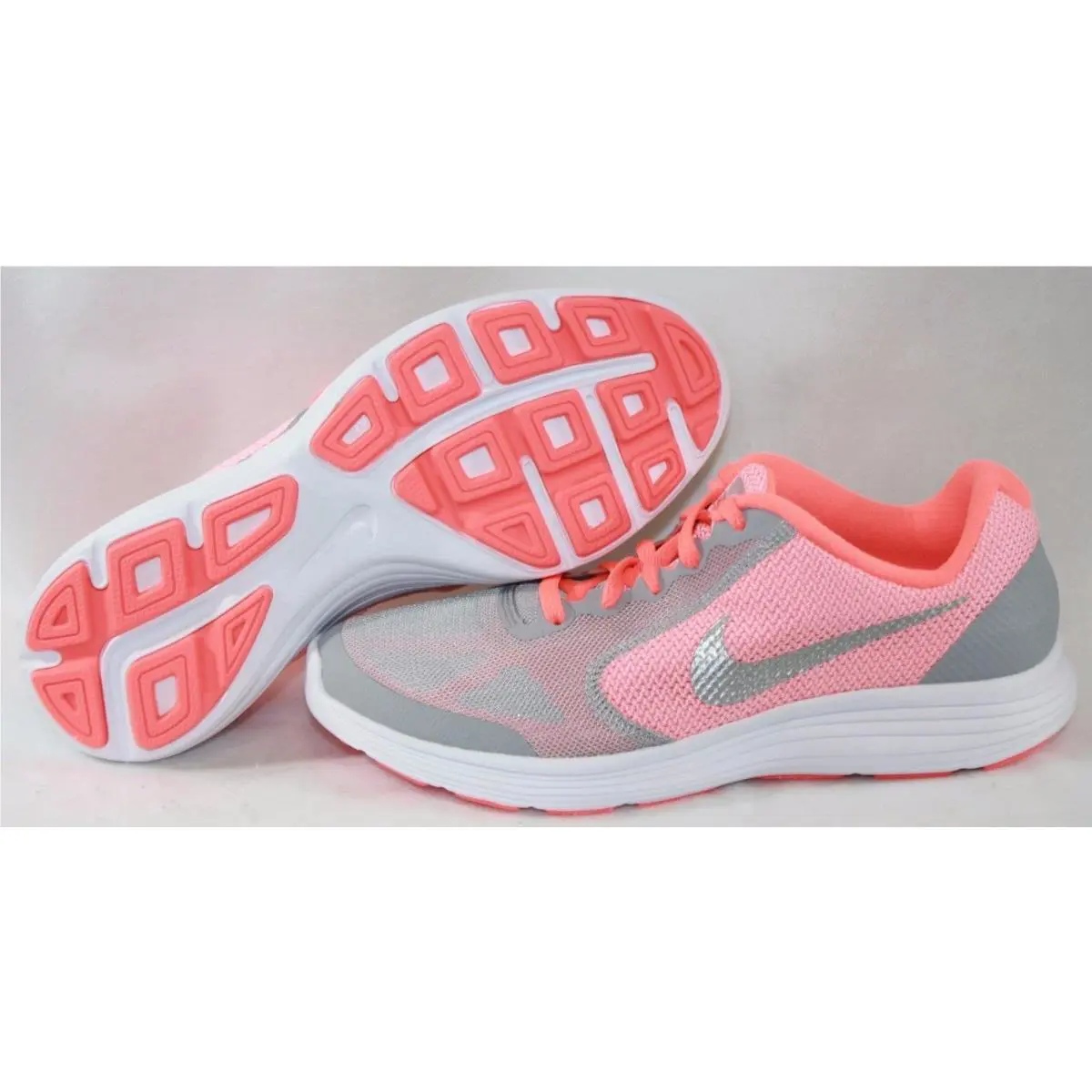 Nike shoes - Silver 1