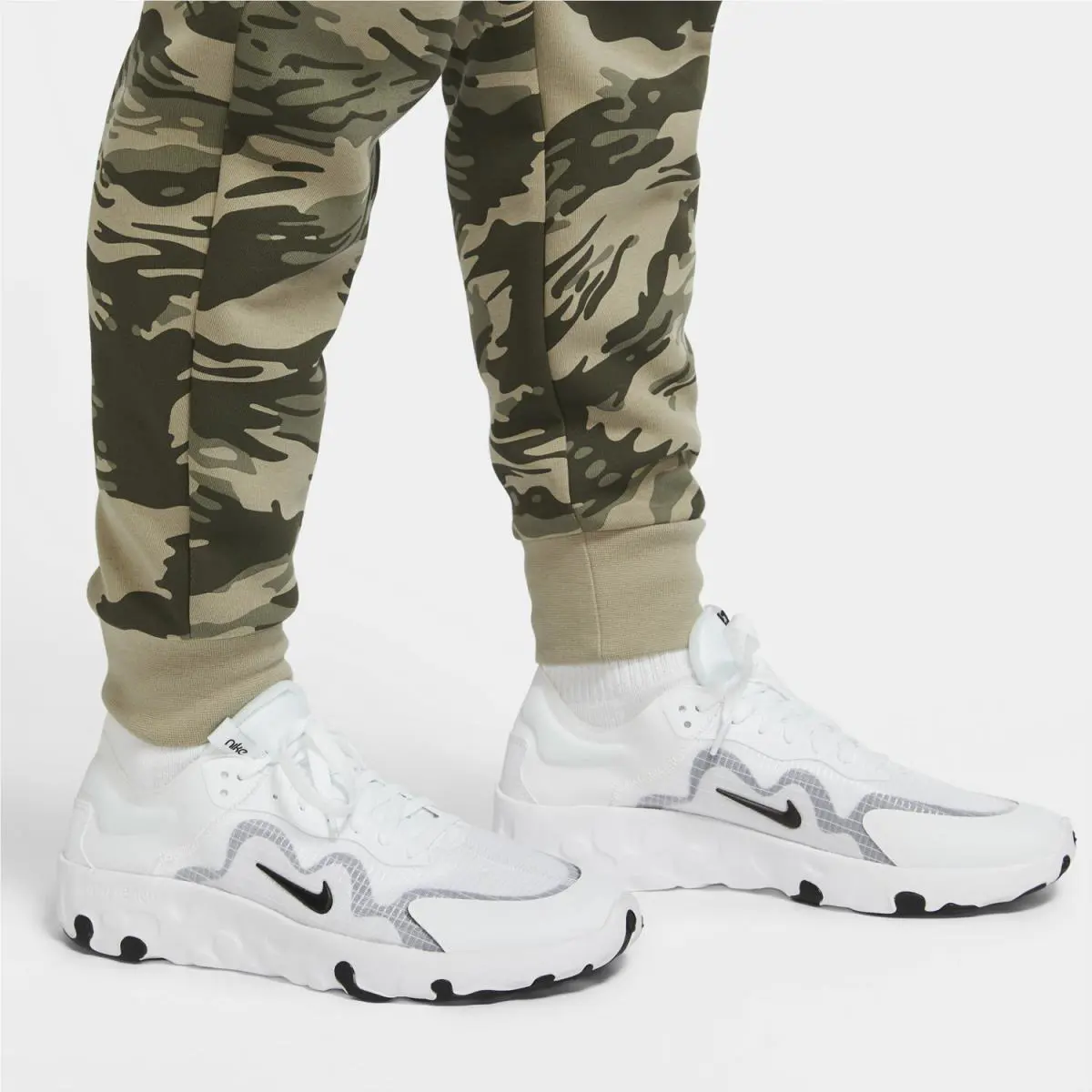 Nike clothing - Green 3
